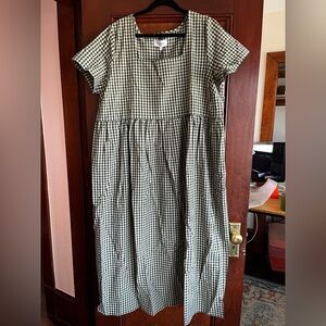 Tradlands Sold Out Seasonal Nico Dress